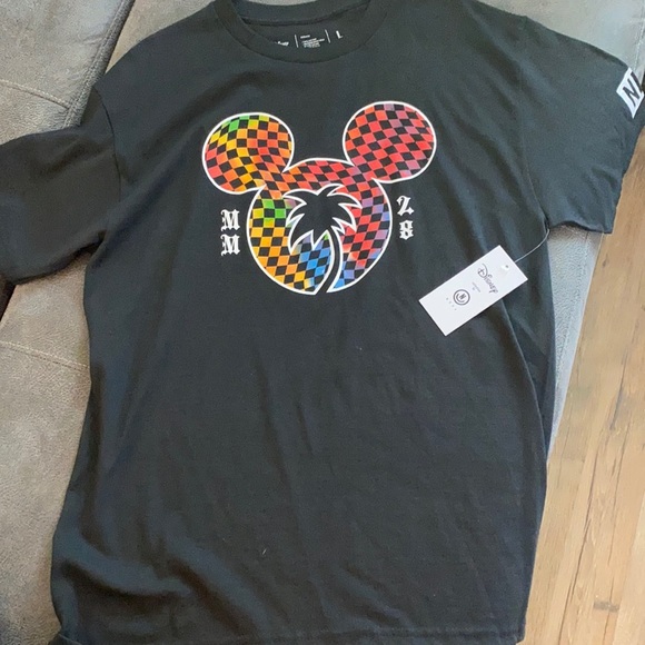 Neff Other - Men’s NEFF Disney tee MWT sz L